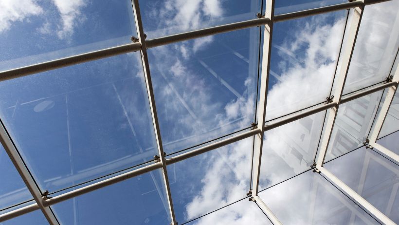 Stekleni nadstreški